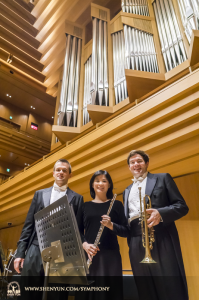 Från vänster: Musikerna på soloklarinett, flöjt och trumpet är Yevgeniy Reznik, Chia-Jung Lee och Eric Robins. (Foto av TK Kuo)