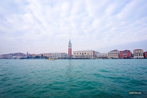 Venedig, här kommer vi! 

(Foto: William Li)